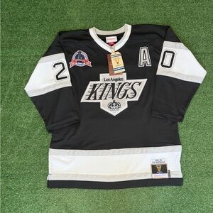 Mitchell & Ness Luc Robitaille LA Kings Jersey Youth L/XL